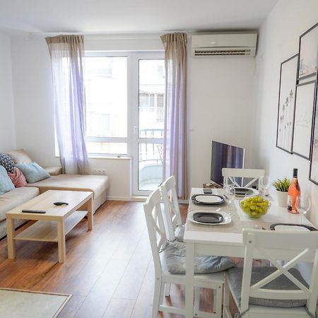Central Cosy, Fully Renovated 2Bd Near The Cathedral Varna Exterior photo