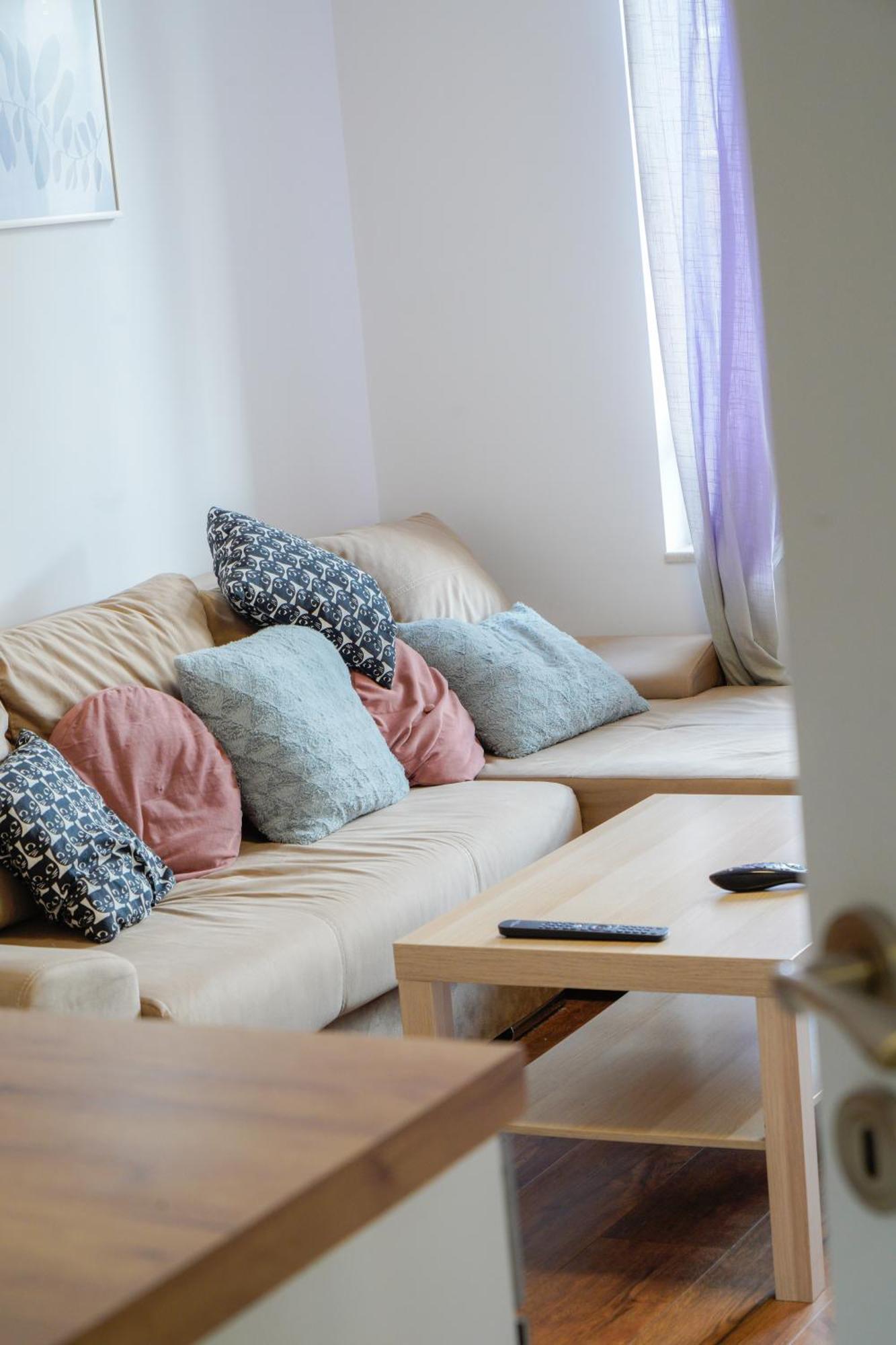 Central Cosy, Fully Renovated 2Bd Near The Cathedral Varna Exterior photo