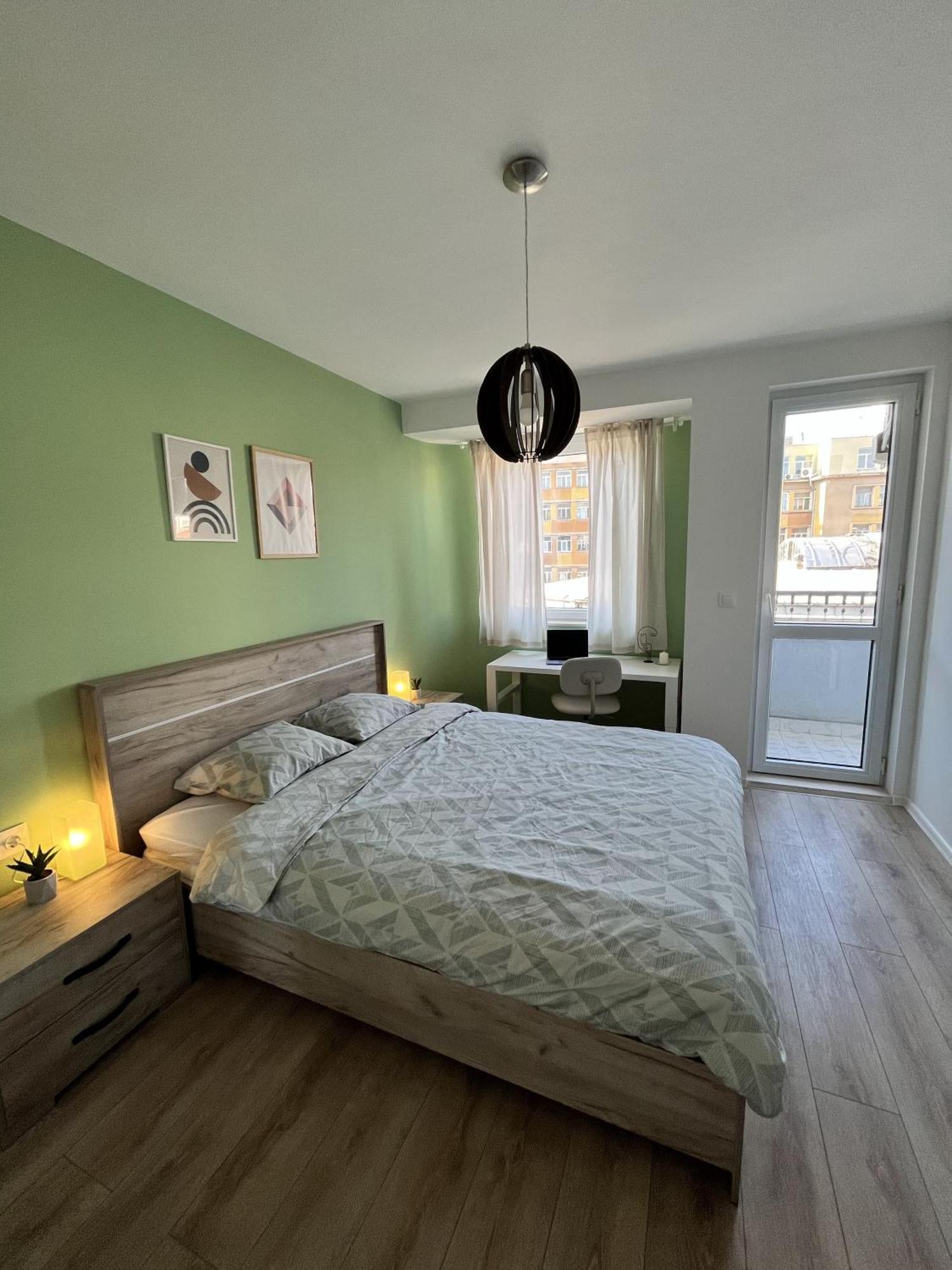 Central Cosy, Fully Renovated 2Bd Near The Cathedral Varna Exterior photo